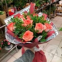 Букет из роз и фисташки 