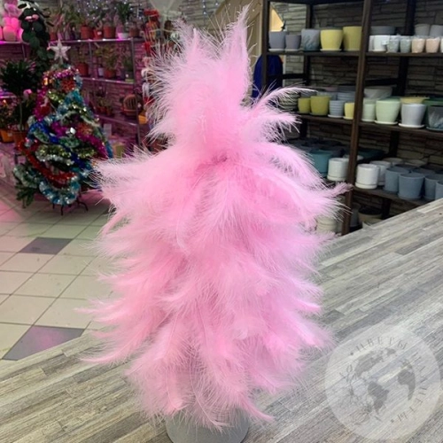 Подарки на Композиция в кашпо "Елка с перьями" в магазине Цветы Планеты