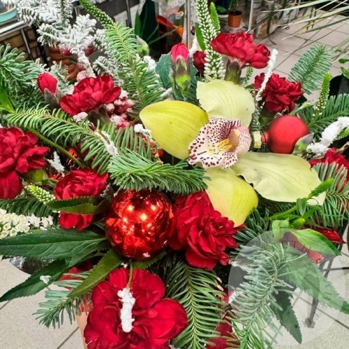 Подарки на Букет Новый год в магазине Цветы Планеты