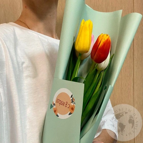 Букет  из 5 тюльпанов микс в магазине Цветы Планеты