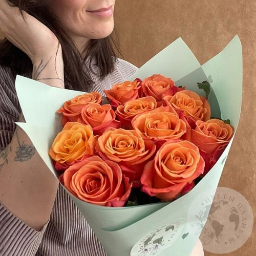 13 роз оранжевых 60 см. 13 роз оранжевых 60 см. в магазине Цветы Планеты
