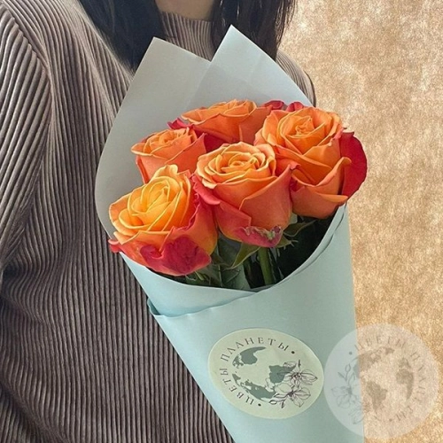 5 роз оранжевых 60 см. в магазине Цветы Планеты