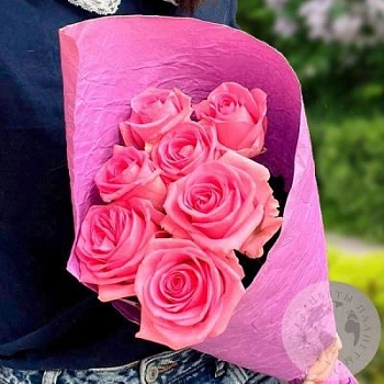 7 роз розовых 50 см.  7 роз розовых 50 см.