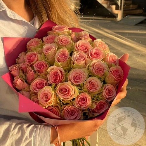 Букет из 51 розовой розы 40 см. в магазине Цветы Планеты