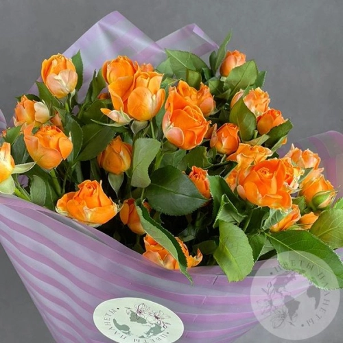 5 кустовых роз оранжевых 60 см в магазине Цветы Планеты