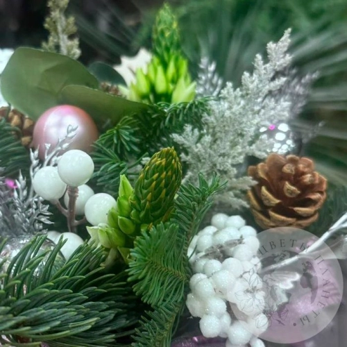 Букет зимний в магазине Цветы Планеты Букет зимний в магазине Цветы Планеты