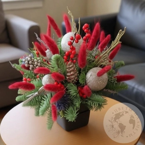 Новогодняя композиция с нобилисом в кашпо в магазине Цветы Планеты