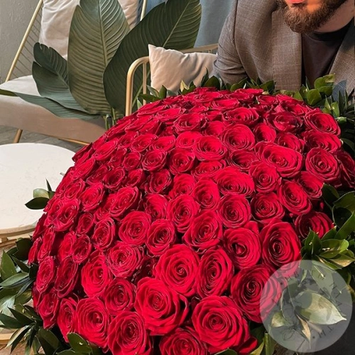 101 роза красная 60 см. 101 роза красная 60 см. в магазине Цветы Планеты