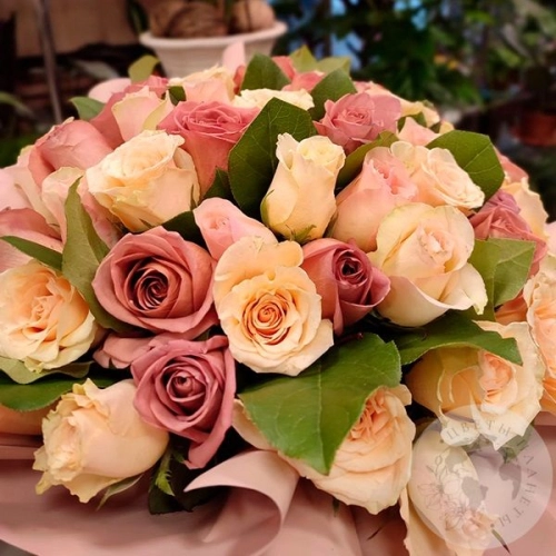 Букет из роз "Любимому человеку" в магазине Цветы Планеты