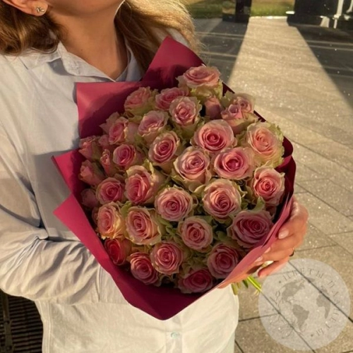 Букет из 51 розовой розы 40 см. в магазине Цветы Планеты