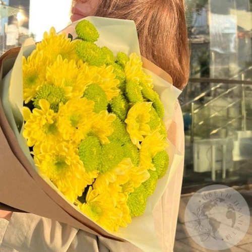 Букет из хризантем "Красотке" в магазине Цветы Планеты