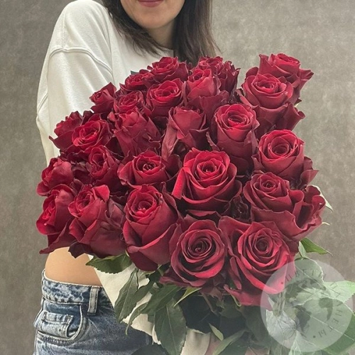 25 роз красных 90 см. в магазине Цветы Планеты