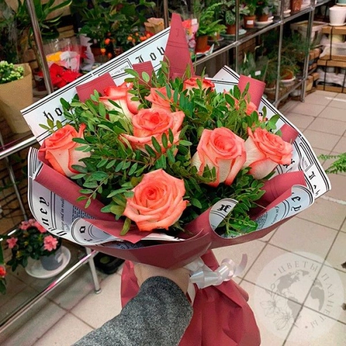 Букет из роз и фисташки "Доброе утро" в магазине Цветы Планеты