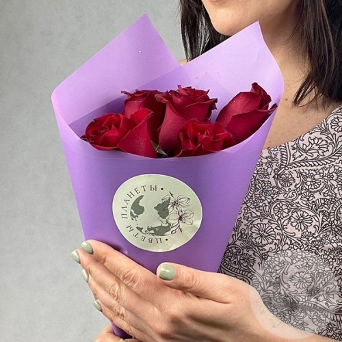 5 роз бордовых 60 см. в магазине Цветы Планеты