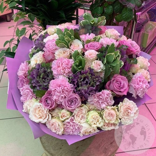 Букет роз и гвоздик "Замечательный" в магазине Цветы Планеты