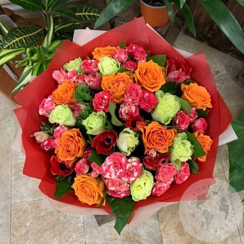 Букет из роз "Яркость" в магазине Цветы Планеты
