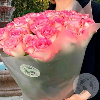 31 роза бело-розовая 70 см.  31 роза бело-розовая 70 см.