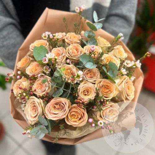 Букет из 23 роз в магазине Цветы Планеты