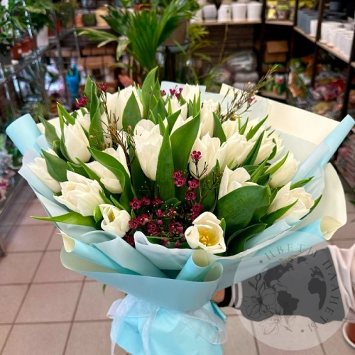 Букет из 35 тюльпанов в магазине Цветы Планеты