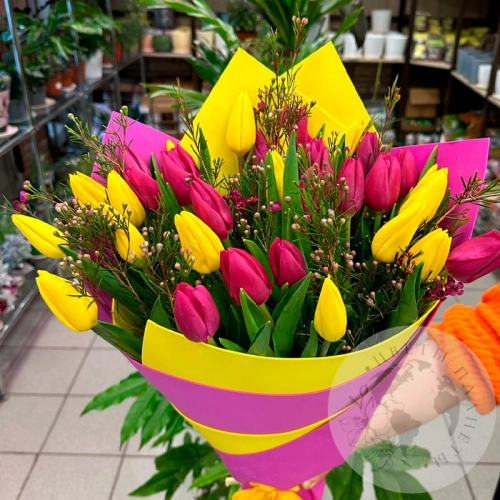 Букет 51 тюльпан в магазине Цветы Планеты