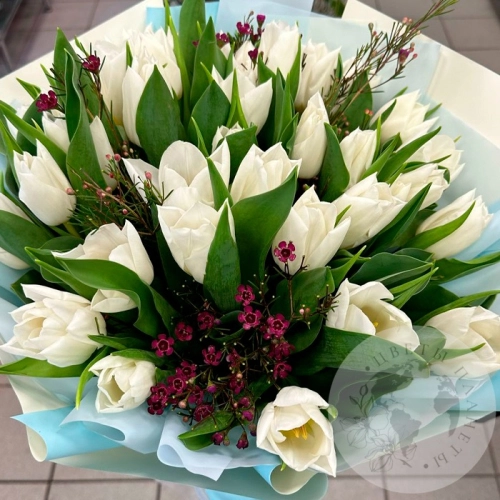 Букет из 35 тюльпанов в магазине Цветы Планеты