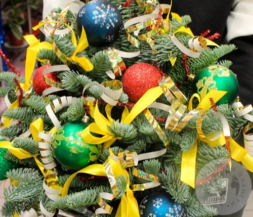 Подарки на Букет из нобилиса на Новый год в магазине Цветы Планеты