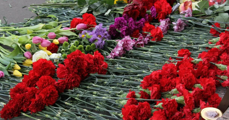 Какие цветы купить на похороны?