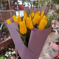 Букет желтых тюльпанов в магазине Цветы Планеты