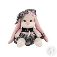 Мягкая игрушка "Зайка в клетчатом платьице и шапочке", 20 см в коробке