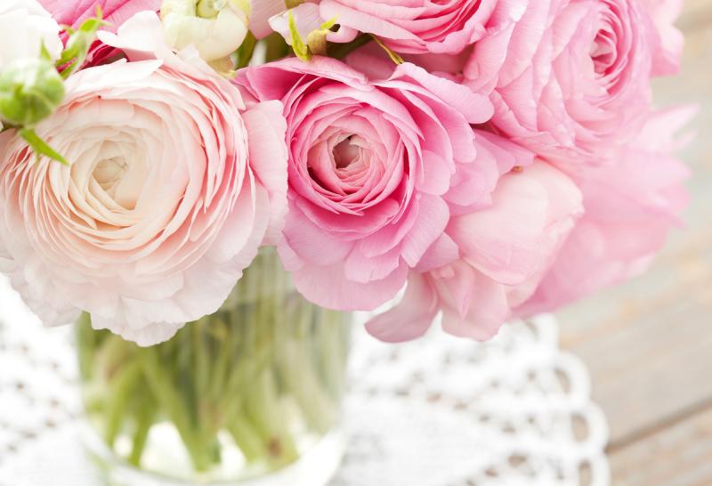Розовый цвет в букете