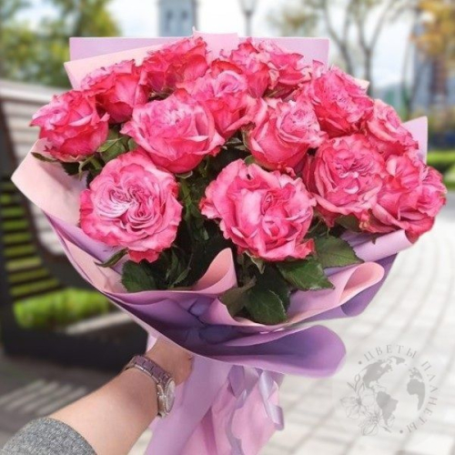 Букет 15 пионовидных роз в магазине Цветы Планеты