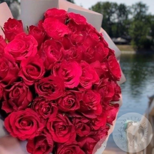 Букет из 39 красных роз в магазине Цветы Планеты