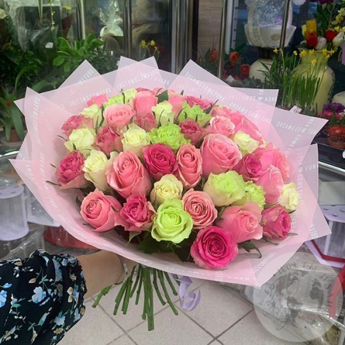 51 роза микс 40 см. в магазине Цветы Планеты