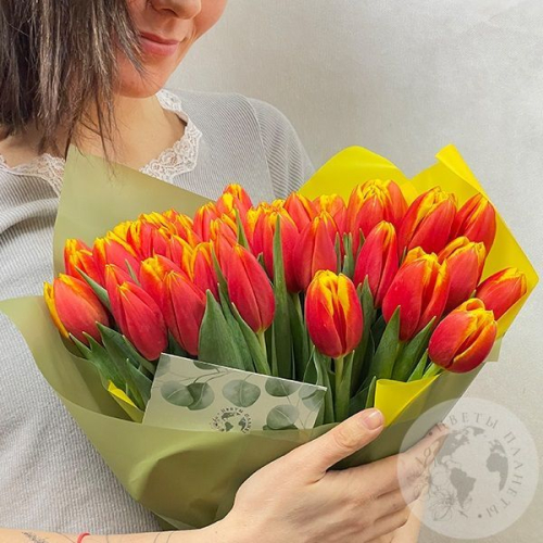 45 тюльпанов красно-желтых в магазине Цветы Планеты