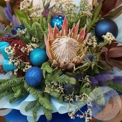 Зимний букет с протеей и нобилисом в магазине Цветы Планеты