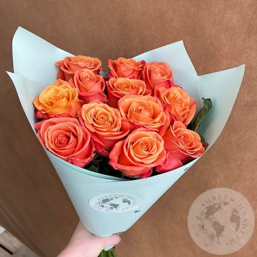 13 роз оранжевых 60 см. в магазине Цветы Планеты