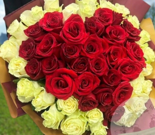 Букет из 51 эквадорской розы в магазине Цветы Планеты