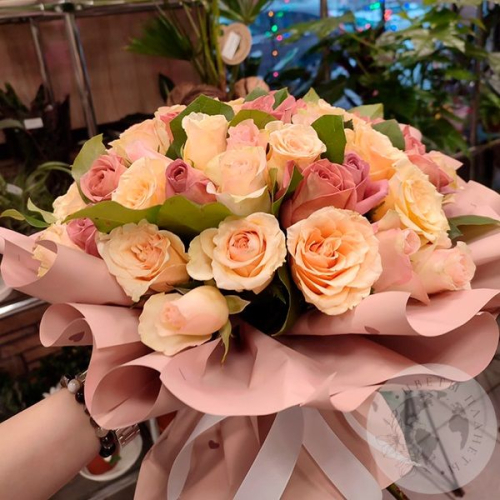 Букет из роз "Любимому человеку" в магазине Цветы Планеты