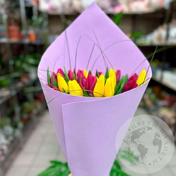 Букет из 25 тюльпанов микс в магазине Цветы Планеты