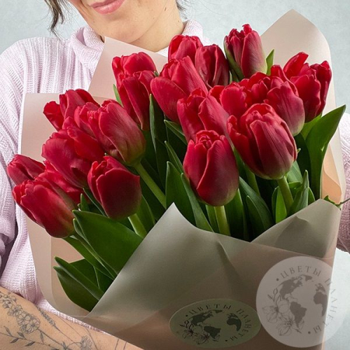 30 тюльпанов красных в магазине Цветы Планеты