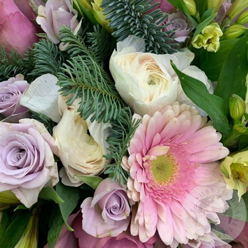 Букет из кустовой роз, альстромерии, герберы "Сказка"