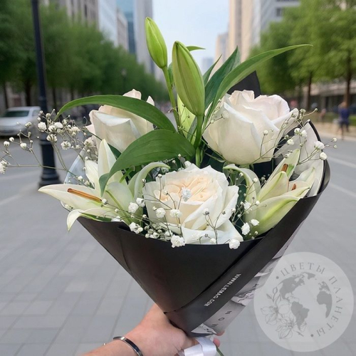 Букет из роз, лилии и гипсофилы "Нежное утро"