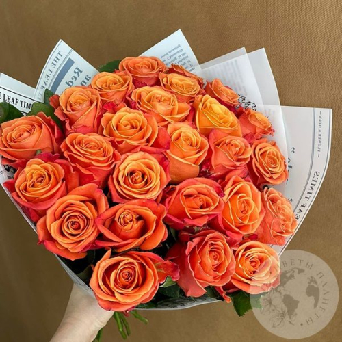 21 роза оранжевая 60 см. в магазине Цветы Планеты