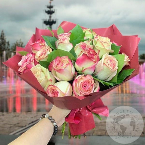 Букет из 21 розы в магазине Цветы Планеты