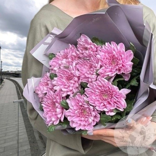 Букет из 9 розовых одноголовых хризантем в магазине Цветы Планеты