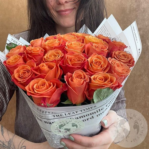 17 роз оранжевых 60 см. в магазине Цветы Планеты