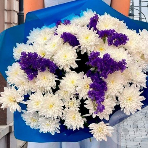 Букет из 7 белых кустовых хризантем