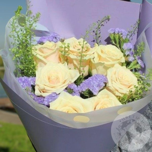 Букет из роз "Нежный сонет" в магазине Цветы Планеты