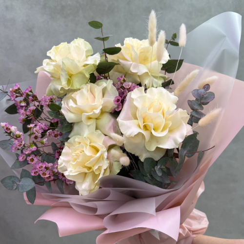 Букет французских роз из 5 шт. в магазине Цветы Планеты