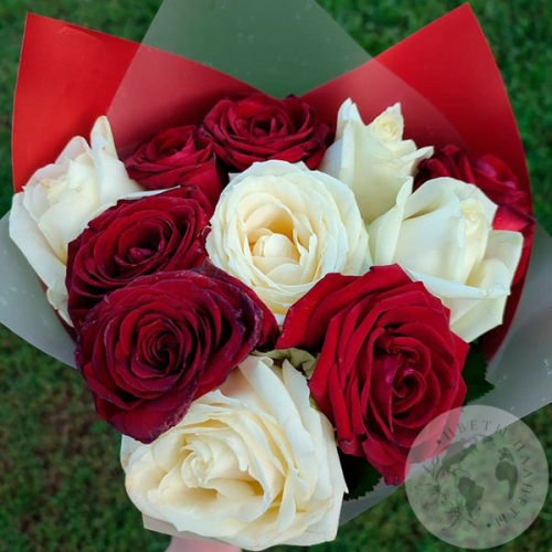 Букет из 11 роз в магазине Цветы Планеты